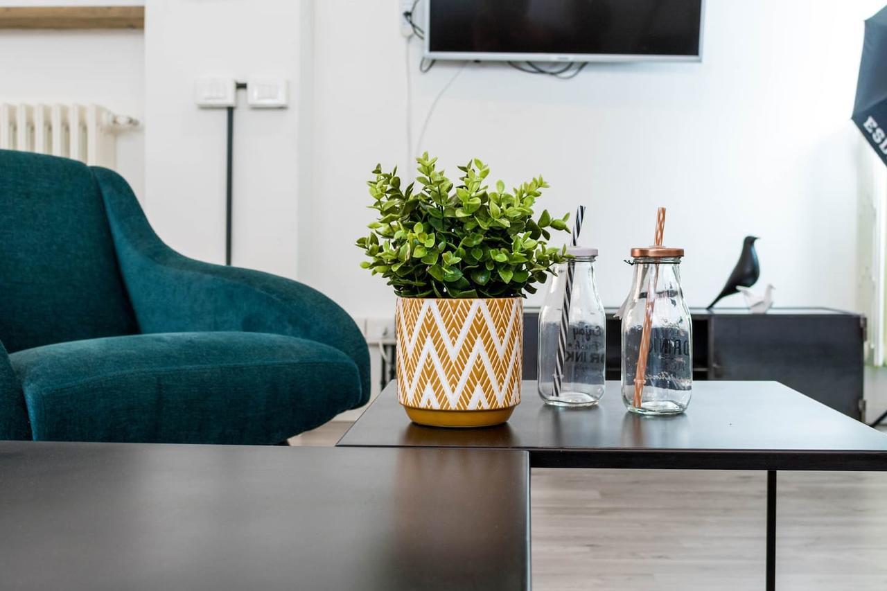 Joivy Exclusive Apt For 4 In Navigli Near Parks Milano Dış mekan fotoğraf